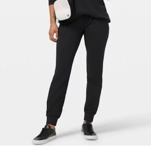 EUC Lululemon Ready to Rulu hi-rise Jogger - 7/8 length; black; size 4